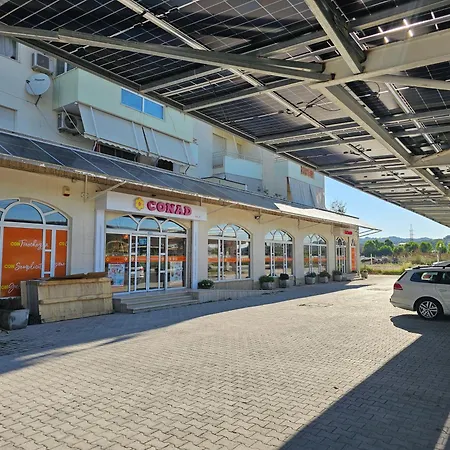 Conad Rezidence * Golem (Tirana)